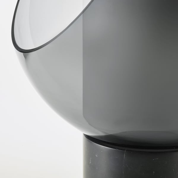 EVEDAL Table lamp, marble/grey globe