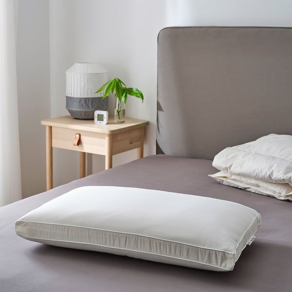 PRAKTVÄDD Ergonomic pillow, side sleeper, 41x70 cm
