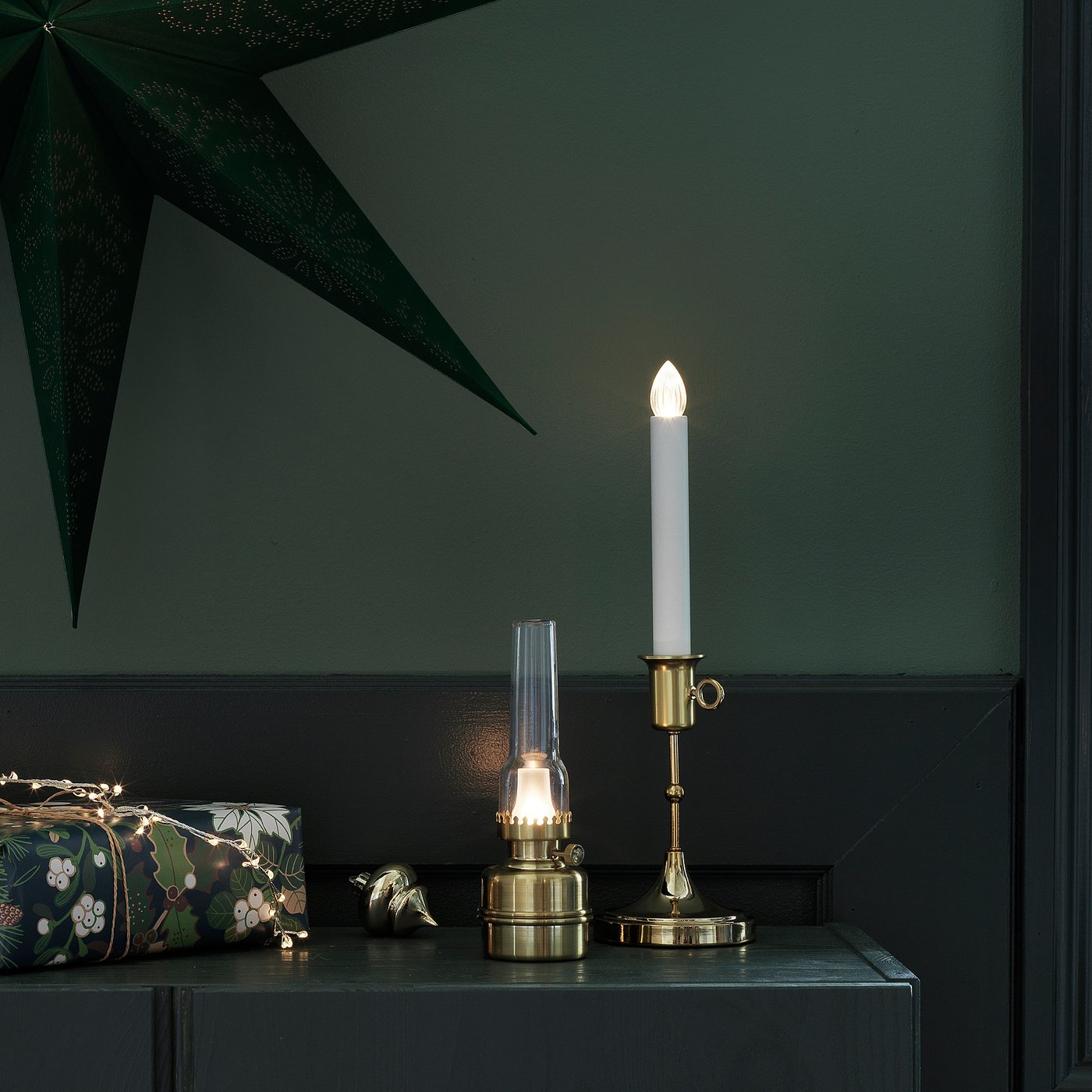 STRÅLA مصباح طاولة LED, يعمل بالبطارية/لون نحاسي IKEA