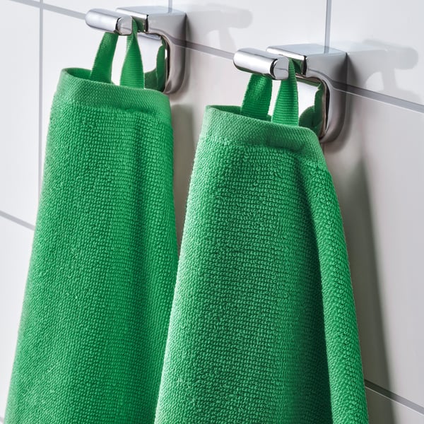 VÅGSJÖN Bath towel, bright green, 70x140 cm