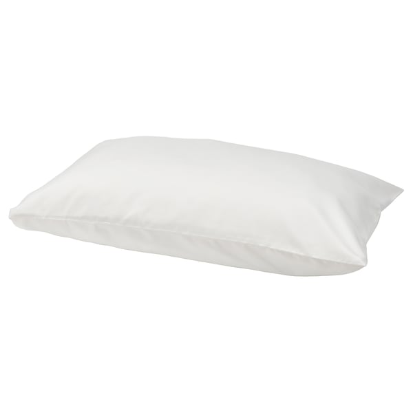 This image shows a white BÄRGLIM pillowcase, rectangular and smooth, made from eco-friendly 100% recycled polyester.