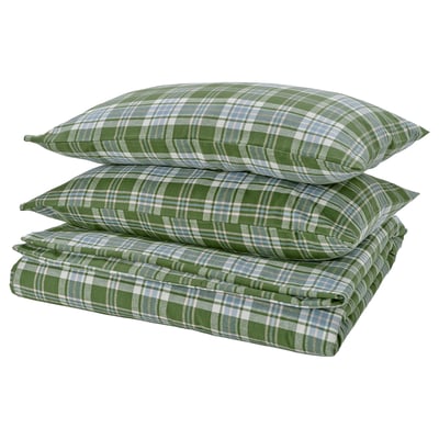 The BANBJÖRNBÄR bedding set includes a comforter and two pillows with green and white plaid design, made from 100% cotton.