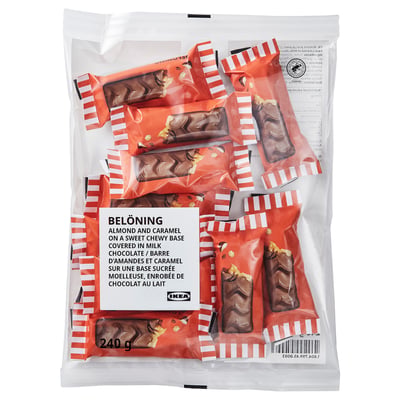 Package of IKEA BELÖNING almond and caramel milk chocolate bars.