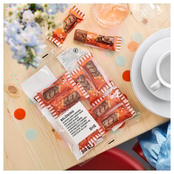 BELÖNING Milk chocolate bar, w caramel and salty almond filling Rainforest Alliance Certified, 8 oz