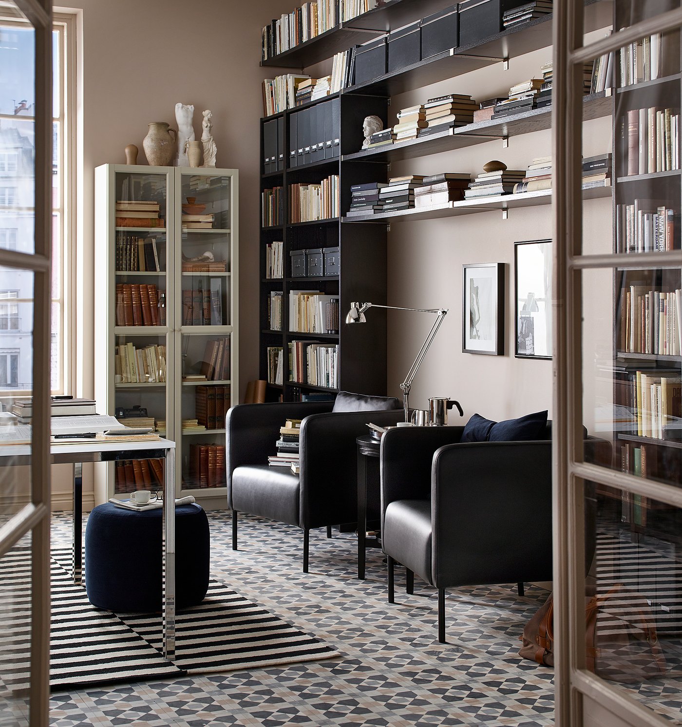IKEA EKERO エーケロー　ダークグレー EKERÖ armchair, Bomstad black - IKEA CA