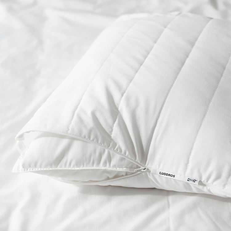 LUDDROS pillow protector, Queen IKEA CA