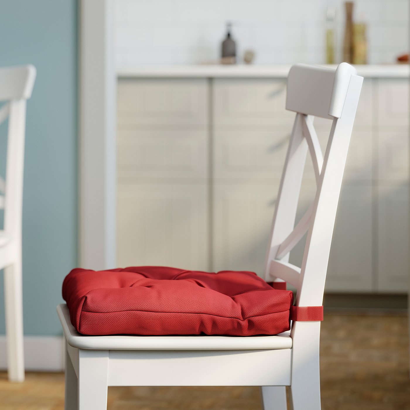 IKEA MALINDA クッション 赤 40x38cm MALINDA chair pad, dark red, 40/35x38x7 cm (16/14x15x3