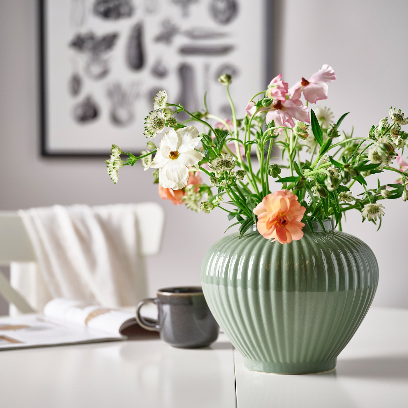 Héritage Vert - Vase - M Green Ceramic Vase for Home Decor, Rustic Oriental Vases, Glazed