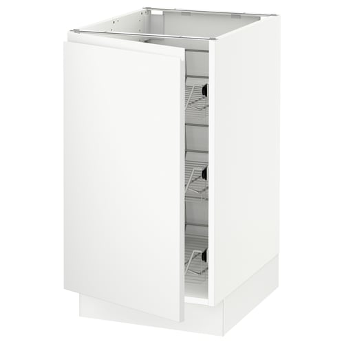 SEKTION: modern white kitchen cabinet with integrated handles, featuring wire drawers for storage.