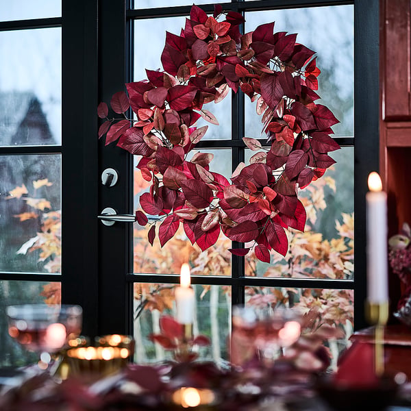 SMYCKA Artificial wreath, indoor/outdoor red, 25 ½ "
