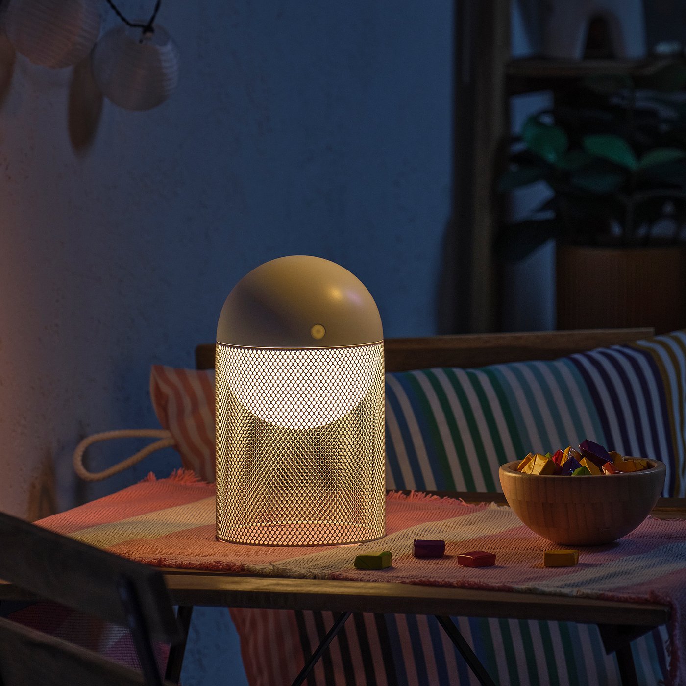 SOLVINDEN LED decorative light, battery operated globe/mesh white