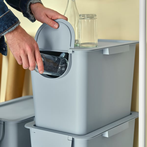 TRÖSKNING Bin with lid, light gray-blue, 7 gallon