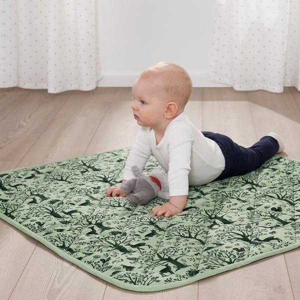 TROLLDOM Quilted blanket, forest animal pattern/green, 38x38 "