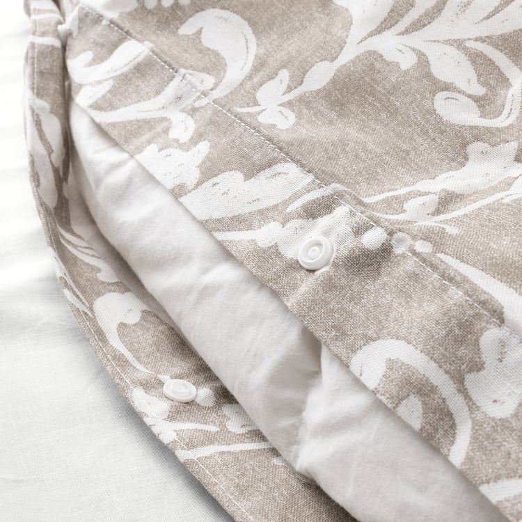 VÅRBRÄCKA duvet cover and pillowcase(s), beige/white, Full/Queen