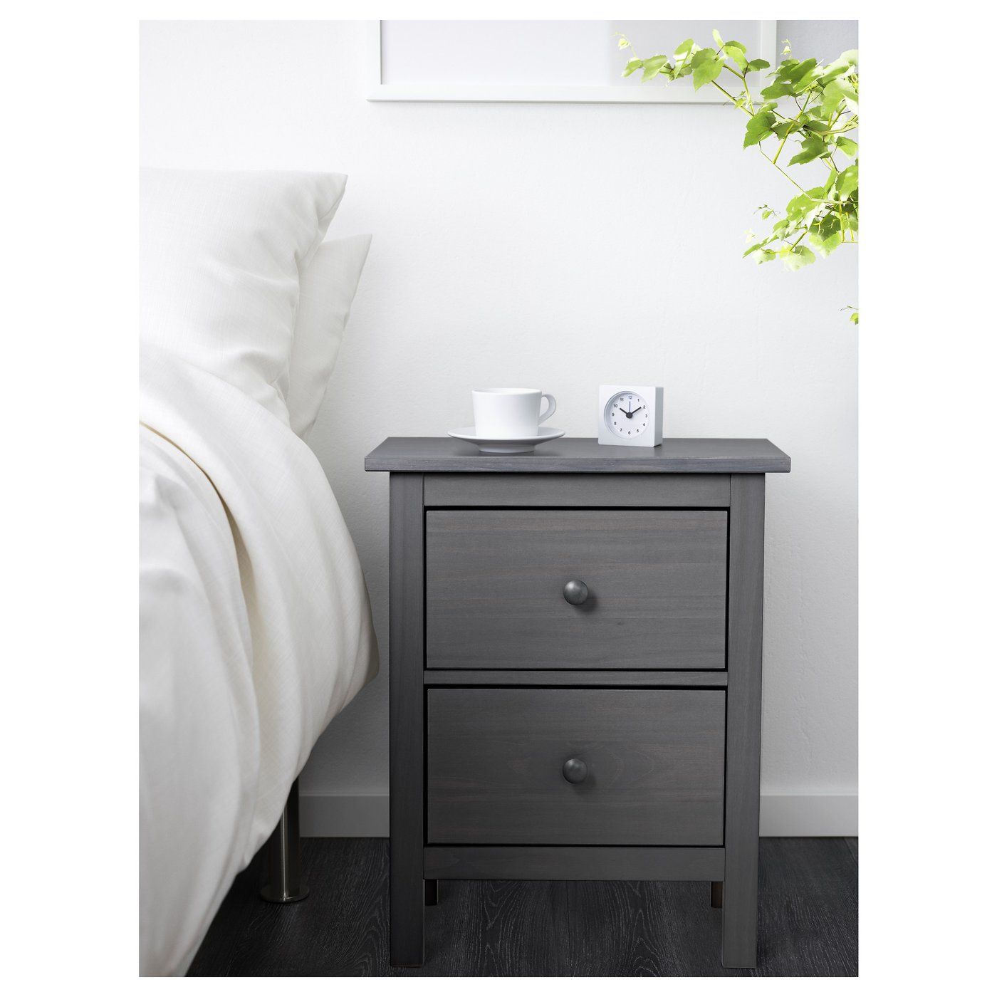 HEMNES Commode à 2 tiroirs, gris foncé teinté, 54x66cm. IKEA® Canada IKEA