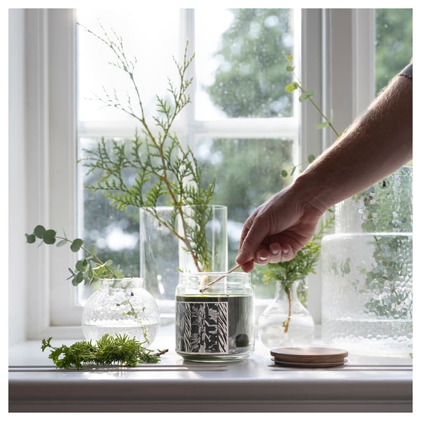 JÄMTSKOGEN Bougie parfumée verre+couv/2 mèches, cyprès et eucalyptus/vert foncé, 70 hr