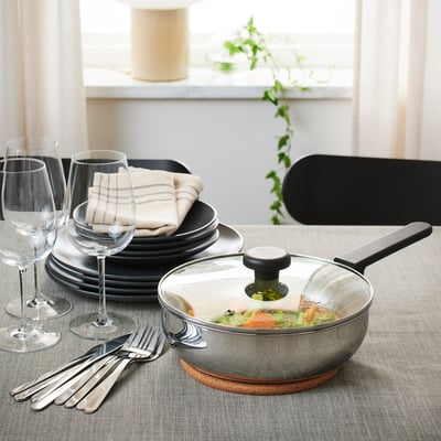 MIDDAGSMAT Plat à sauter avec couvercle, verre clair/acier inox, 9 "