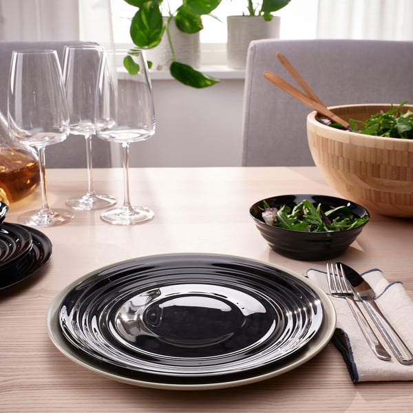 NÄTBARB Assiette, noir, 24 cm (9 ½) - IKEA CA