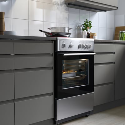 ÖRMINGE Cuisinière à surface vitrocéramique, acier inox, 24 "