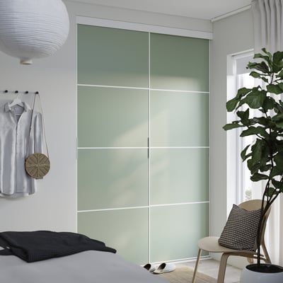 SKYTTA / AURDAL Armoire à portes coulissantes, blanc blanc/Mehamn vert clair, 59 7/8x25 5/8x94 3/8 "