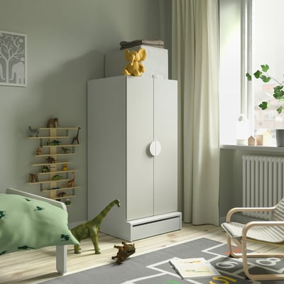 SMÅSTAD / UPPFÖRA Armoire-penderie, blanc gris/avec 3 tablettes, 23 5/8x25 5/8x53 1/2 "