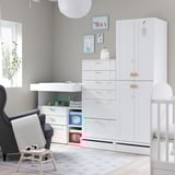 SMÅSTAD / UPPFÖRA Rangement, blanc avec cadre/avec table à langer, 82 5/8x31 1/2x77 1/8 "