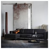 FULLERÖ 4er-Sofa mit Récamiere, links Grann/schwarz/Metall