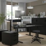 MITTZON Schreibtisch sitz/steh, elektrisch schwarz gebeiztes Eschenfurnier/schwarz, 160x80 cm