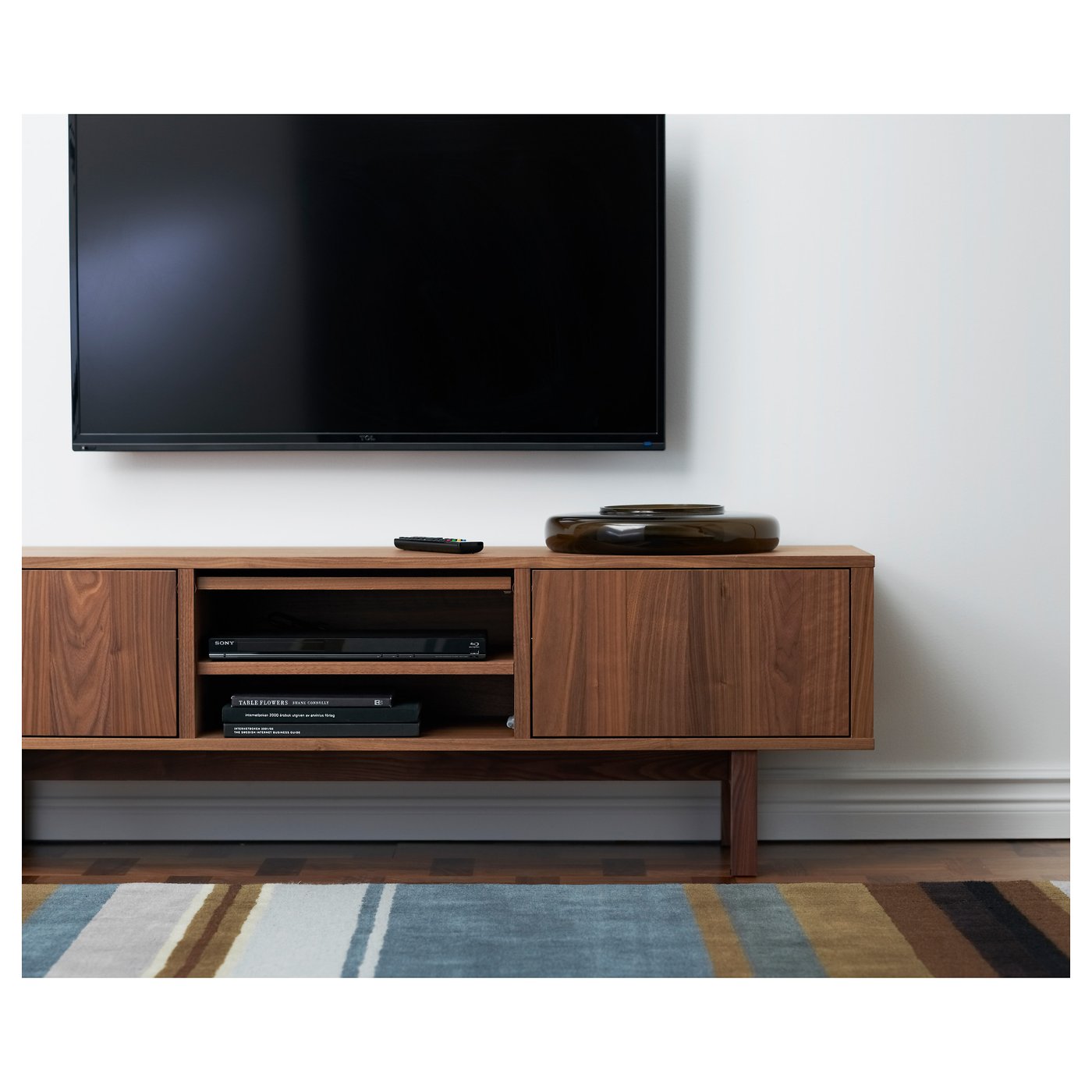 STOCKHOLM TV-Bank - Nussbaumfurnier 160x40x50 cm