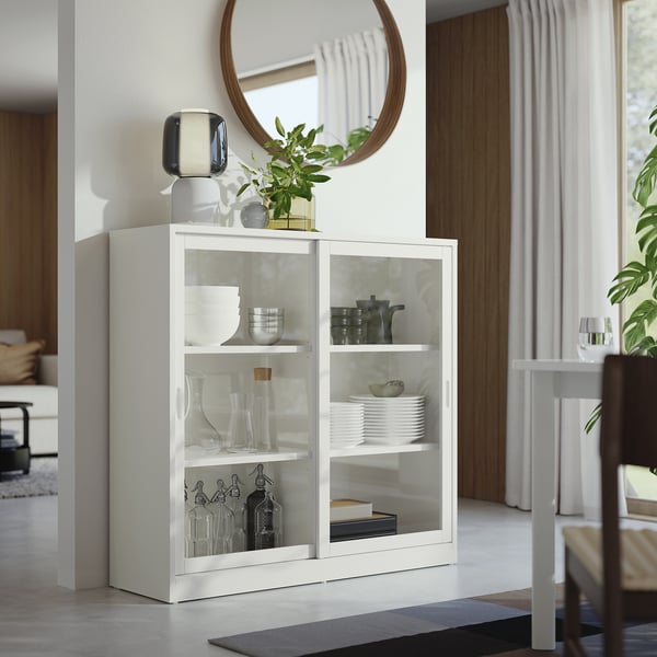TONSTAD Vitrine mit Schiebetüren, elfenbeinweiß, 120x37x116 cm