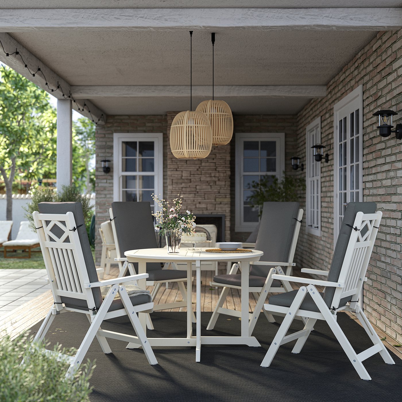 BONDHOLMEN table+4 reclining chairs, outdoor, white/beige/Frösön