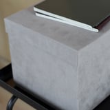 GJÄTTA Storage box with lid, velvet light grey, 18x25x15 cm