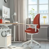 HATTEFJÄLL Office chair with armrests, Gunnared red/white