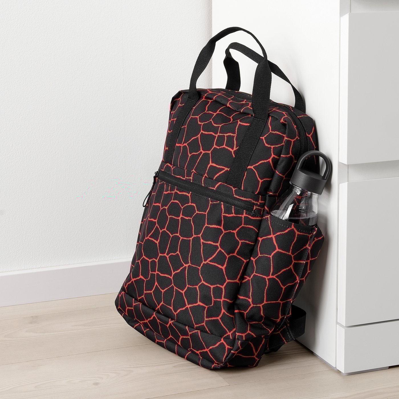 backpack red and black