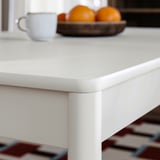 TONSTAD / TOSSBERG Table and 4 chairs, off-white/Gunnared beige white, 140/196x85 cm