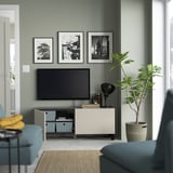 BESTÅ Banc TV avec portes, brun noir/Lappviken/Stubbarp gris clair/beige, 120x42x48 cm