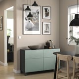 BESTÅ Combi rangement portes/tiroirs, gris foncé/Hjortviken/Stubbarp gris-vert pâle, 120x42x74 cm