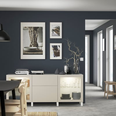 BESTÅ Combinaison rangement tiroirs, blanc Lappviken/Stubbarp/beige-gris clair verre transparent, 180x42x74 cm