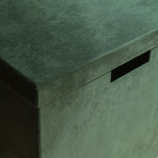 GJÄTTA Boîte de rangement avec couvercle, velours vert foncé, 32x35x32 cm