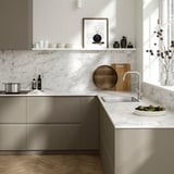 MÖCKLARP Plan de travail sur mesure, gris/blanc cassé poli marbré/porcelaine haute pression, 1 m²x2.0 cm
