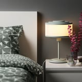 REMTÅNG Lampe de table, gris vert, 37 cm