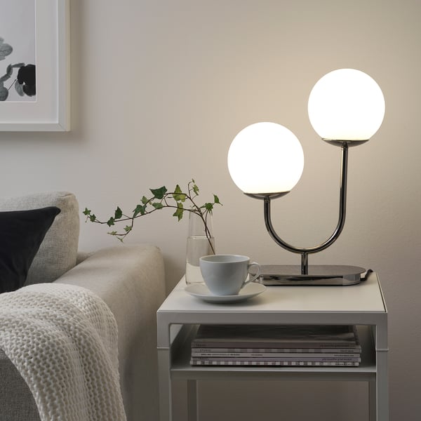 SOLHETTA Ampoule LED E14 806 lumen, intensité lumineuse réglable/globe opalin, 45 mm