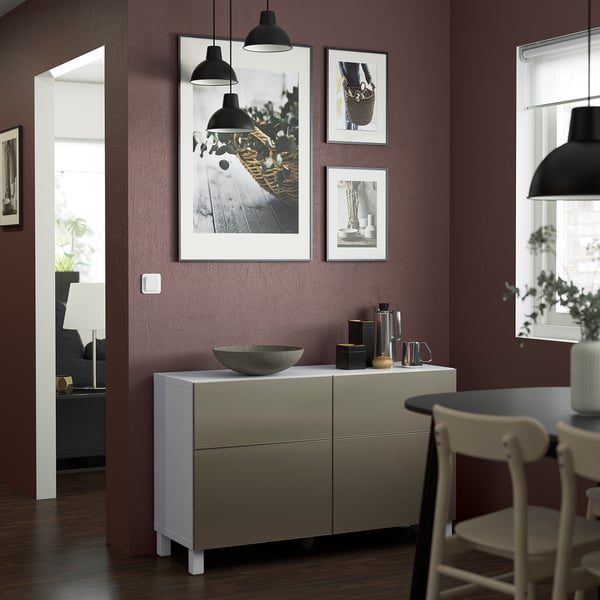 BESTÅ Combinazione + ante/cassetti, bianco/Riksviken/Stubbarp effetto bronzo chiaro, 120x42x74 cm
