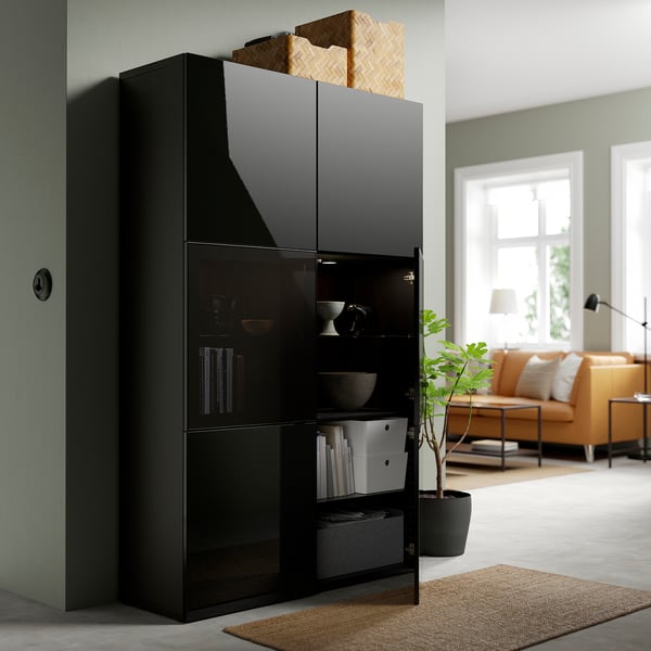BESTÅ Combinazione con ante a vetro, marrone-nero/Selsviken lucido/vetro fumé nero, 120x42x193 cm