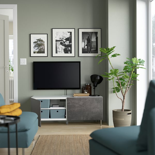 BESTÅ Mobile TV con ante, bianco/Kallviken/Ösarp grigio scuro, 120x42x48 cm