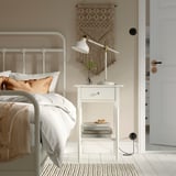 BLÄSTÅSEN Comodino, bianco, 50x37x76 cm