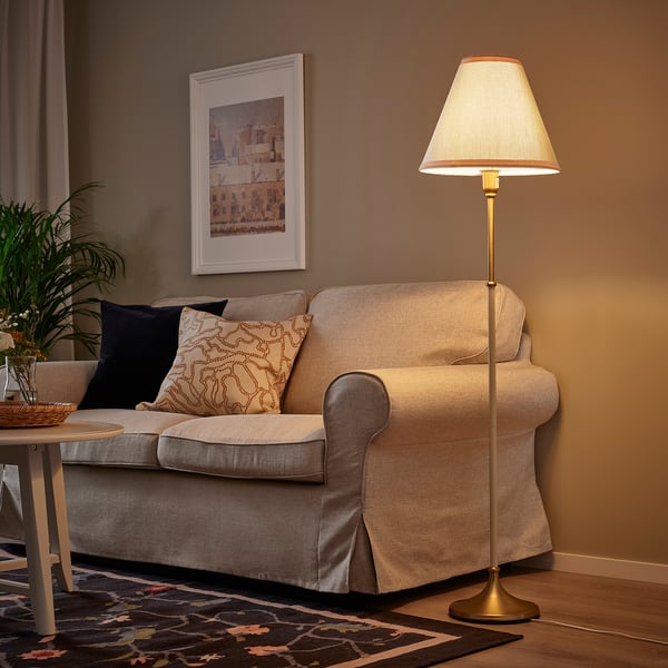 FLYGHÖJD Lampada da terra, ottone/beige