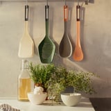 KNORRHANE Cucchiaio per cucinare, salmone/rosso scuro, 33 cm