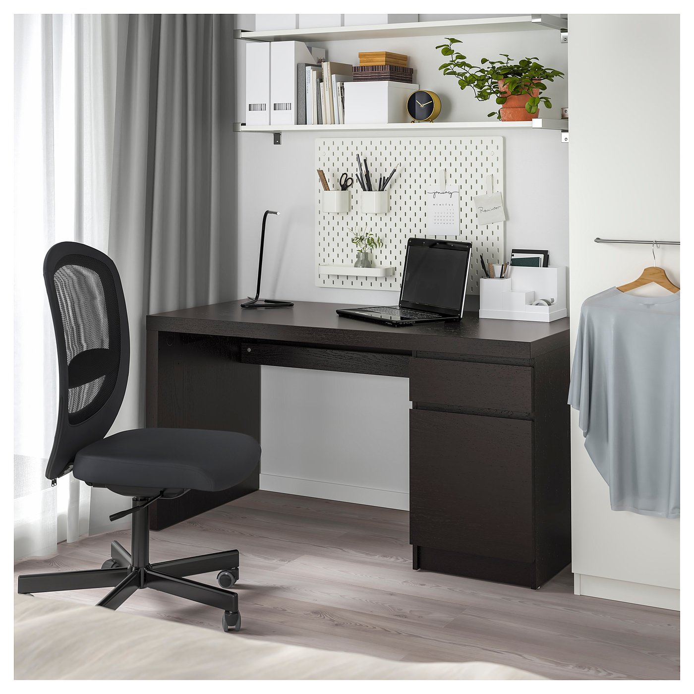 MALM Scrivania, marrone-nero, 140x65 cm - IKEA Svizzera