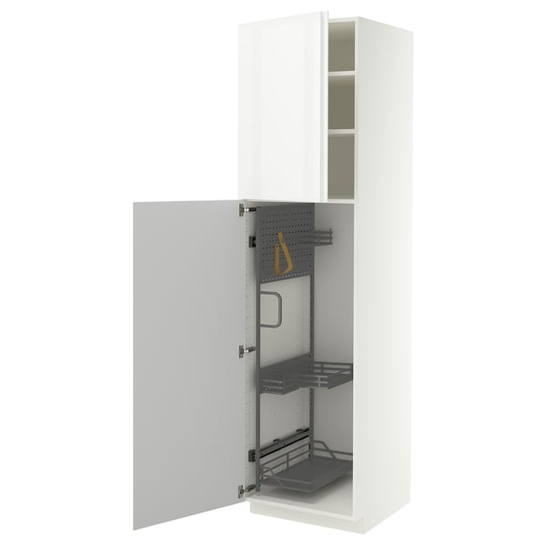 METOD Mobile alto con accessori pulizia, bianco/VOXTORP bianco lucido manico verticale, 60x60x220 cm
